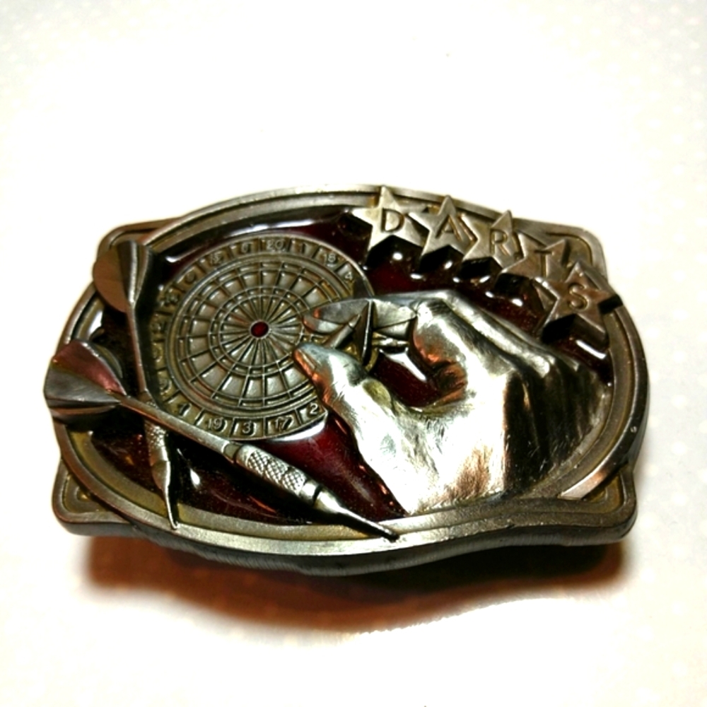 Dart Player Belt Buckle 1990 Pewter with Red Enamel Made In USA Numbere…